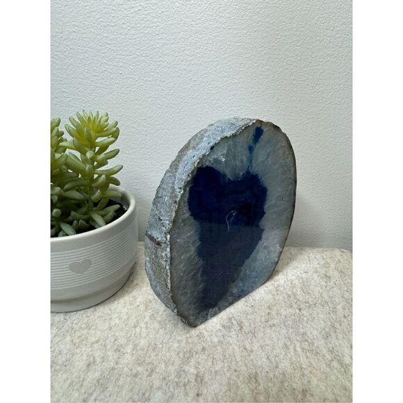 Agate Geode with Druzy (blue) - Picture 4 of 8